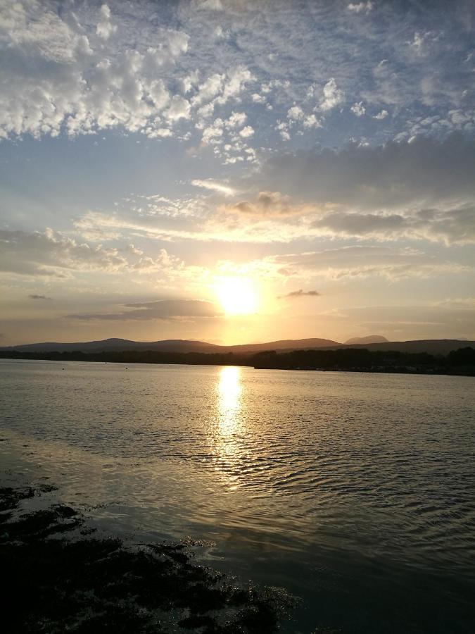 Watersedge Seaviews Hotel Kenmare Ngoại thất bức ảnh