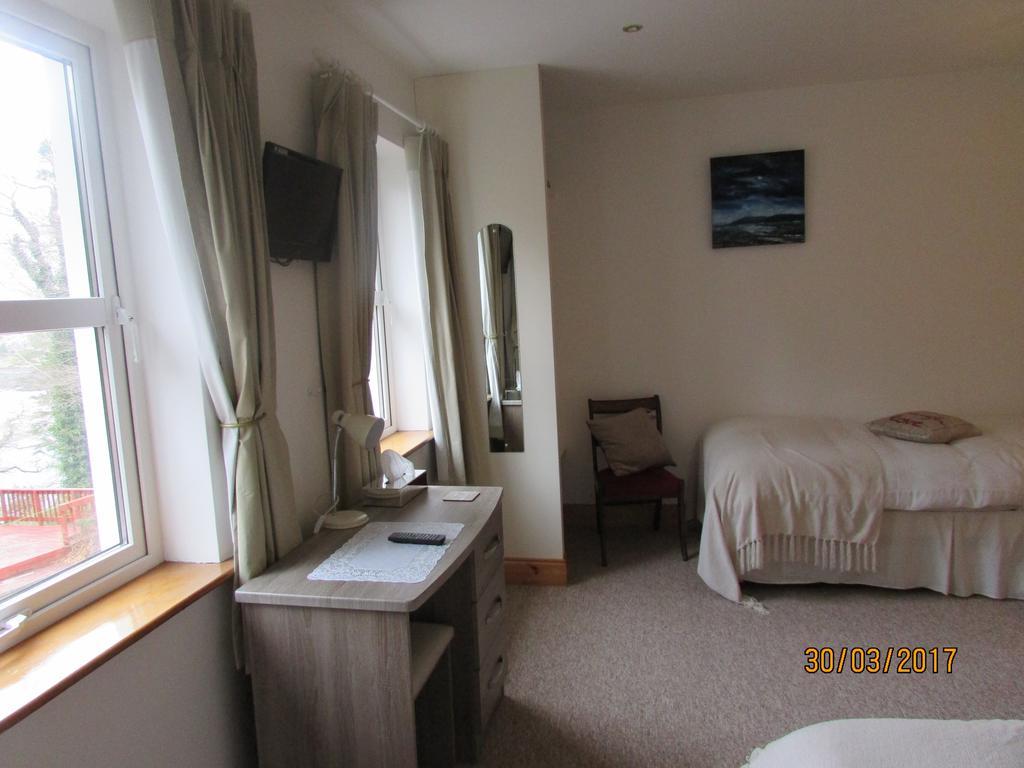 Watersedge Seaviews Hotel Kenmare Ngoại thất bức ảnh