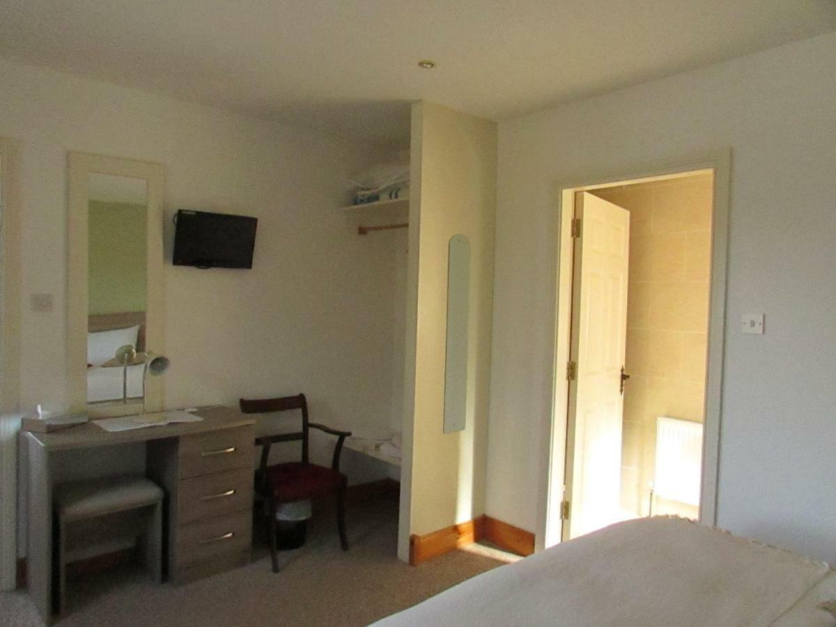 Watersedge Seaviews Hotel Kenmare Ngoại thất bức ảnh